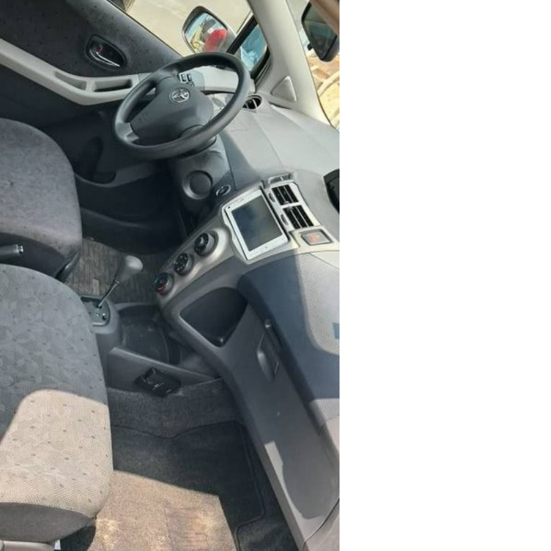 Toyota Yaris Vitz 2002