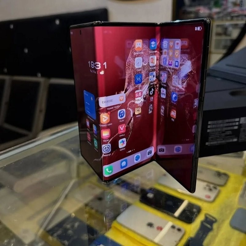 Huawei mate XT ultimante design -256GB