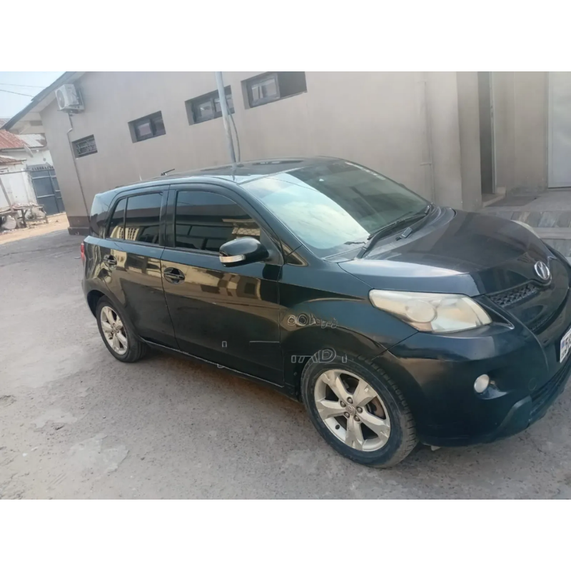 Toyota IST 2020 Noir