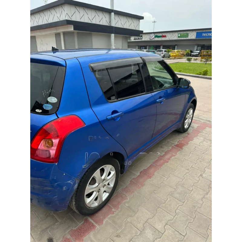Suzuki Swift 2010 Bleu