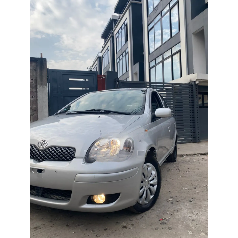 Toyota Yaris 2010 Gris