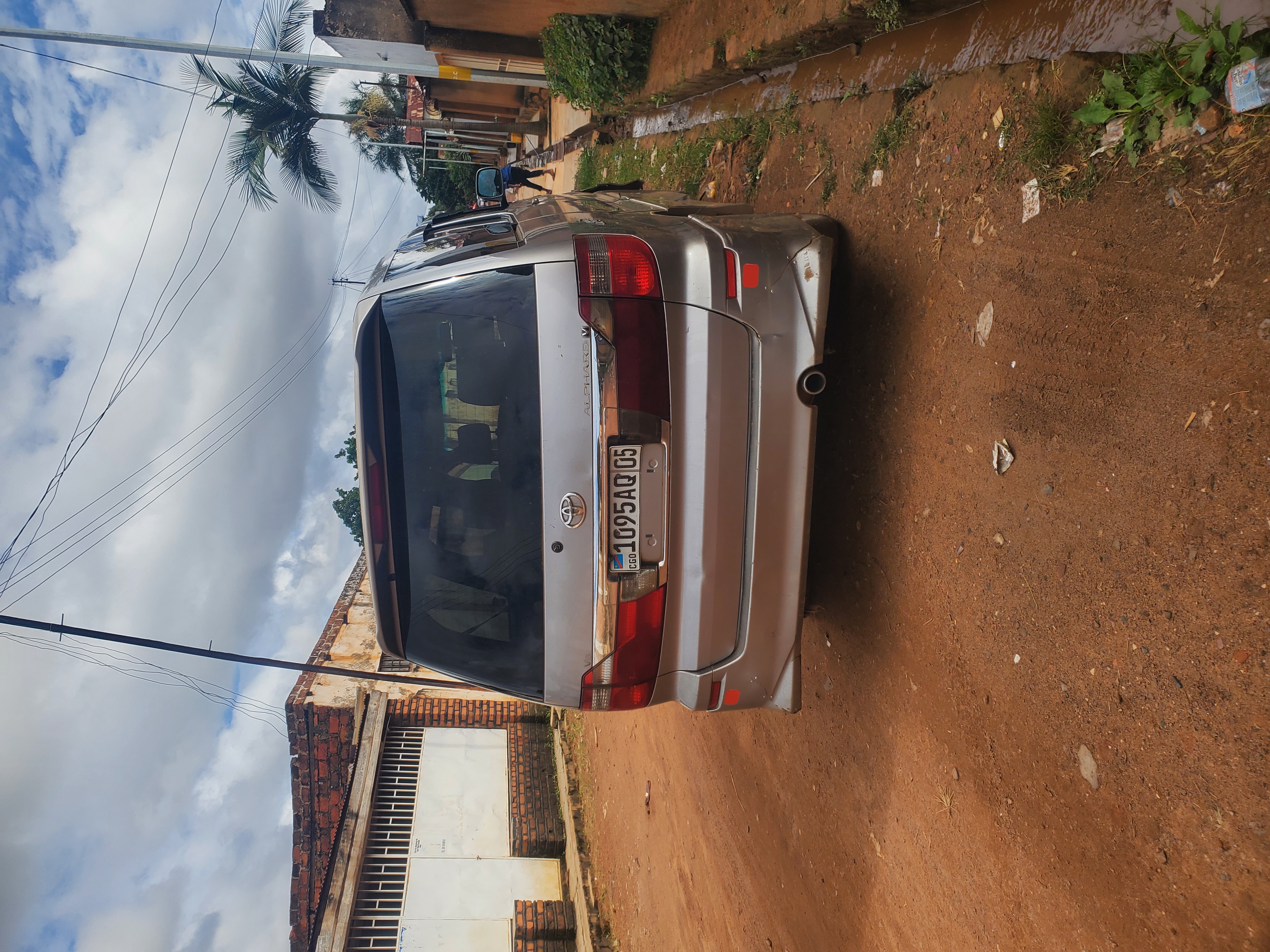 voiture d'occasion alphard 