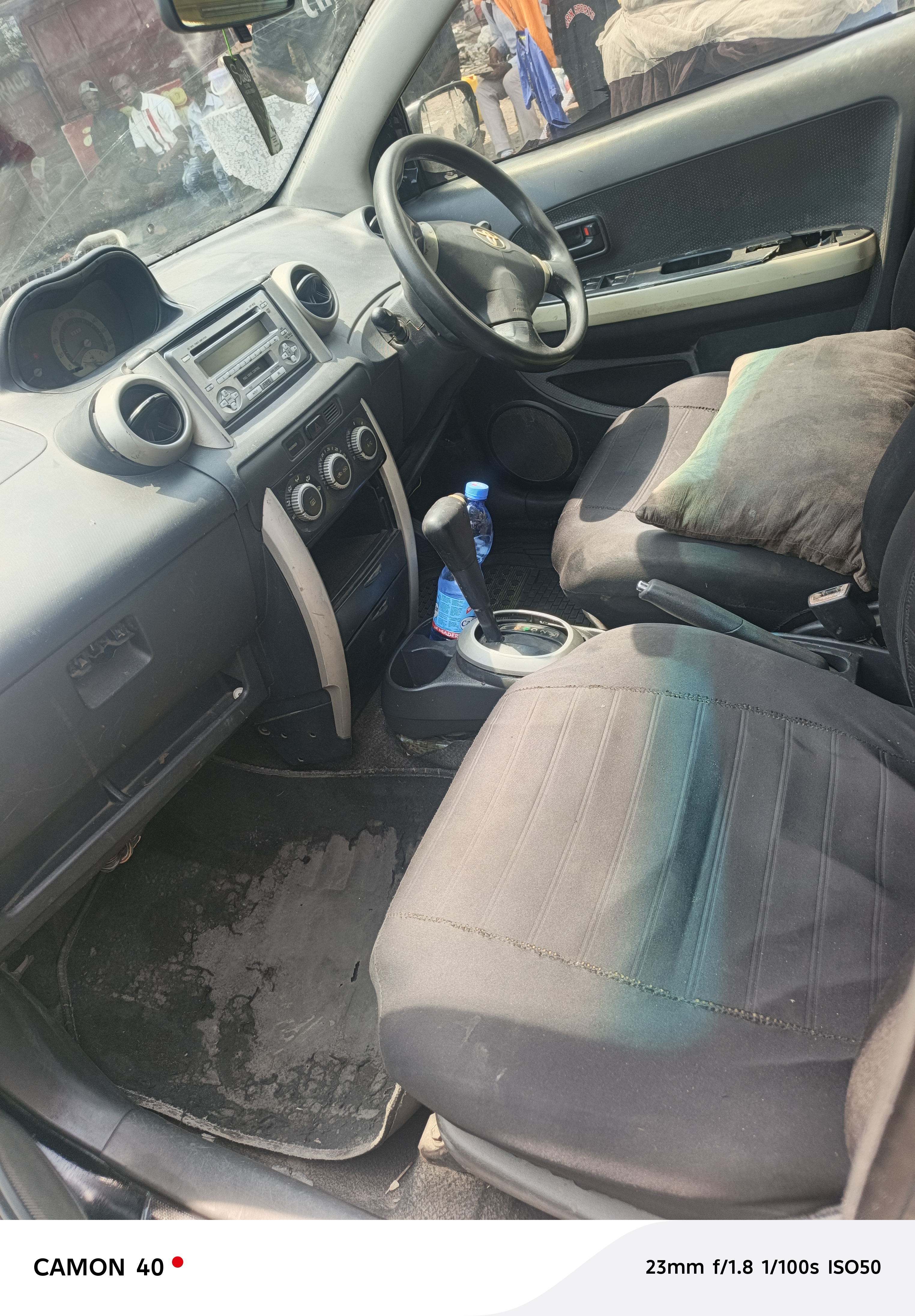 TOYOTA IST
