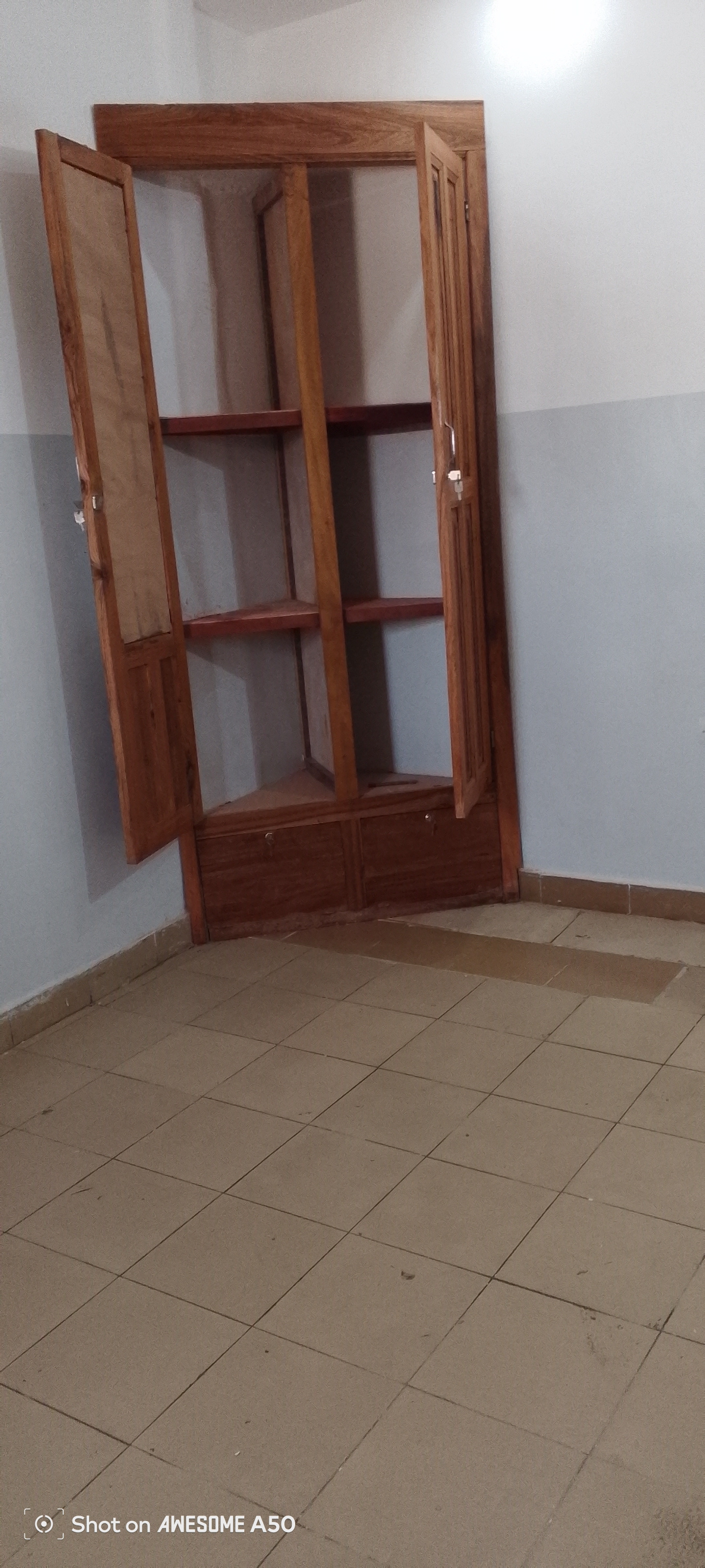 appartement en location quartier grand marché 3 chambres salon cuisine salle à manger 3 salle de bain 