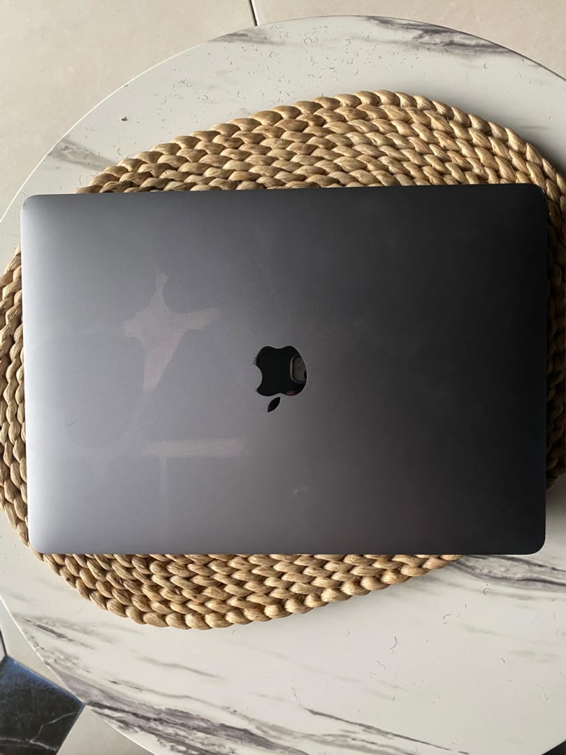 MacBook pro M1 