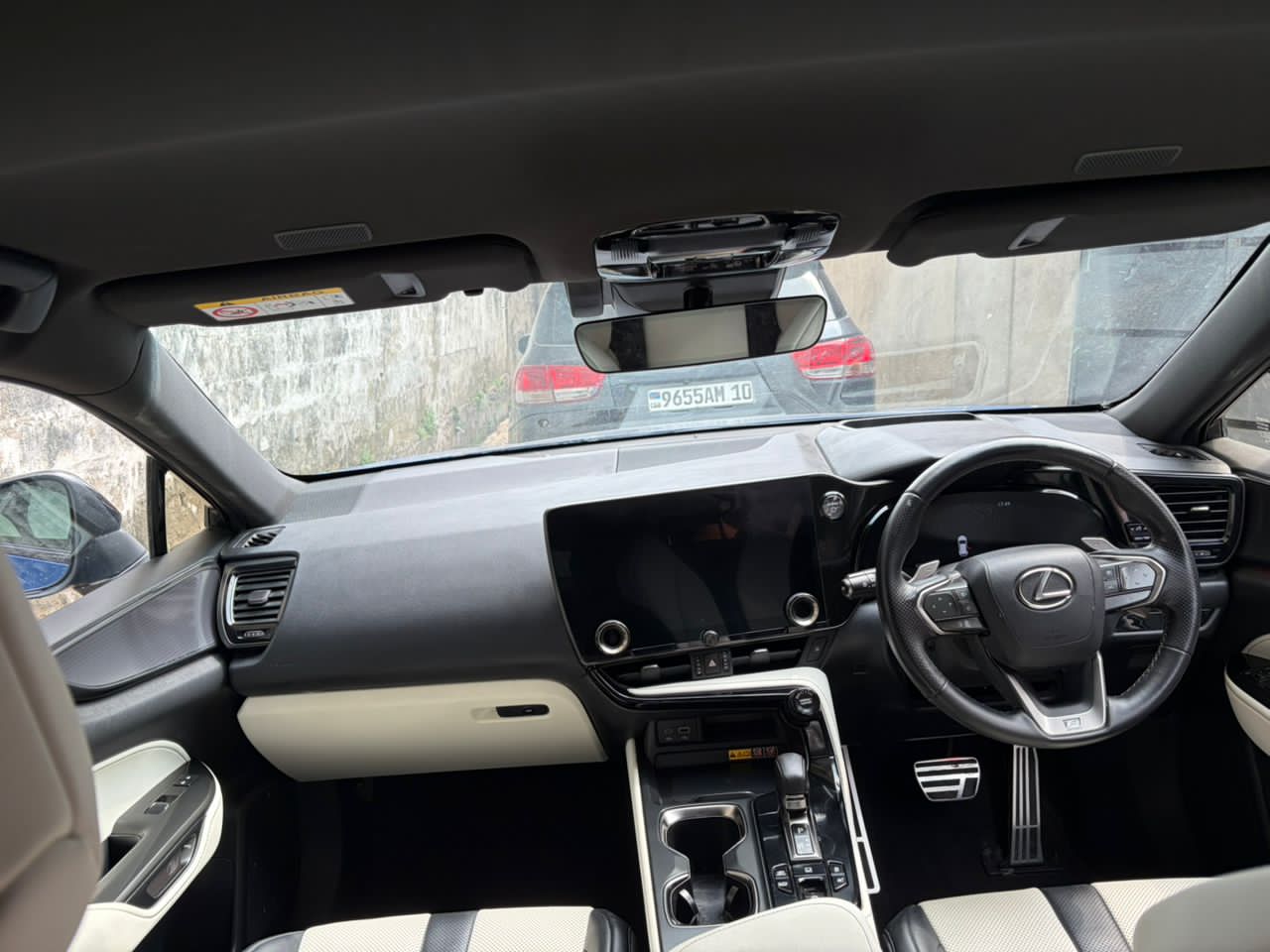 Lexus NX350h+ 2025